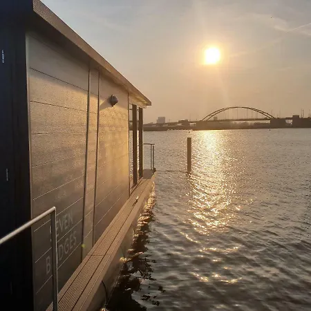 Apartment Houseboat Amsterdam